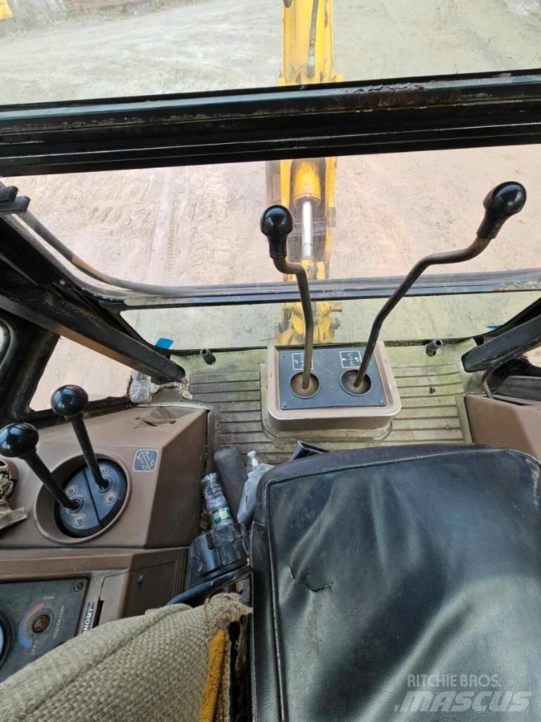 DEERE 310D Ekskavatori-iekrāvēji