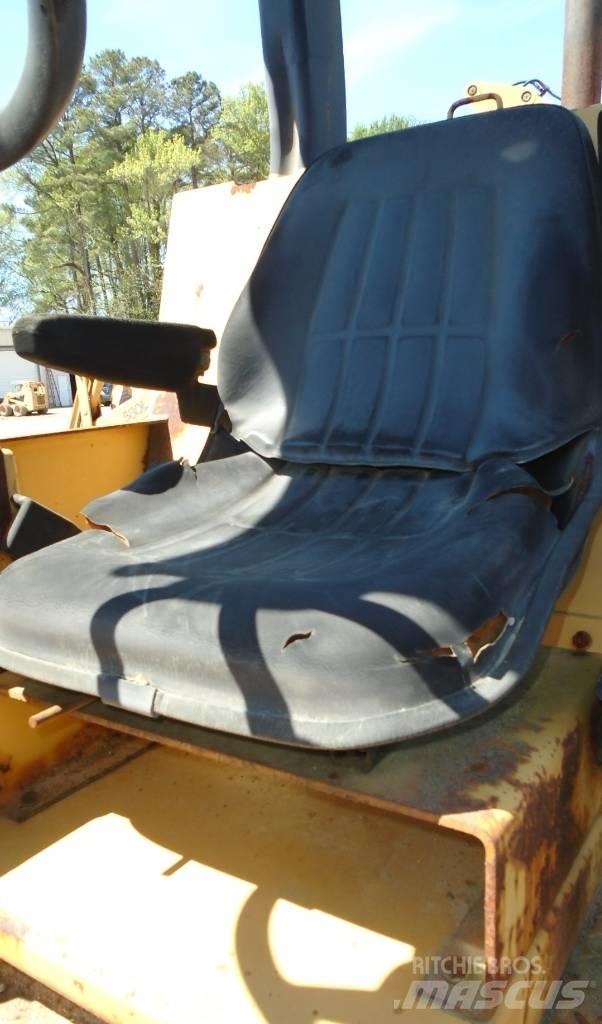CAT CP 323 C Kombinētie veltņi