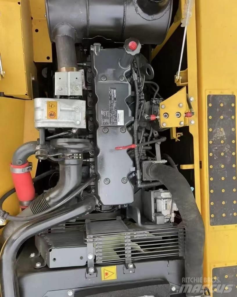 Komatsu PC 240 Kāpurķēžu ekskavatori
