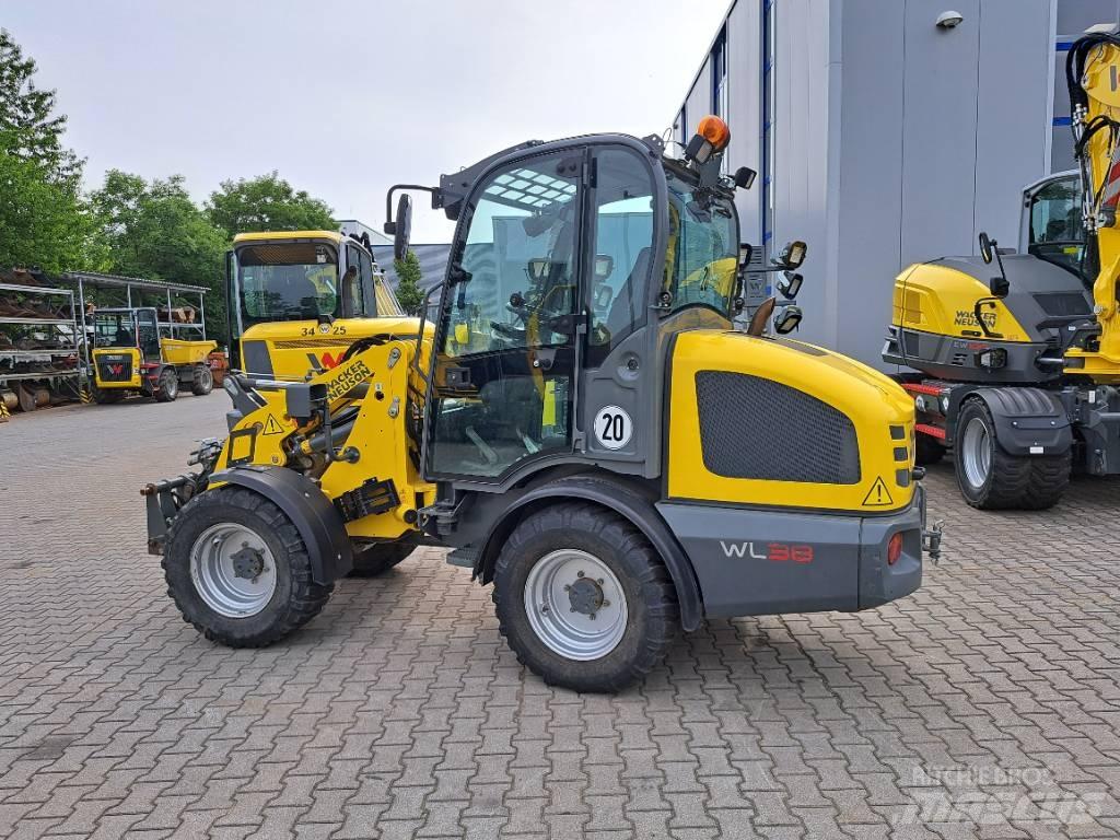 Wacker Neuson WL38 Iekrāvēji uz riteņiem