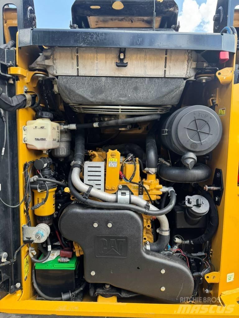 CAT 259D3 Lietoti riteņu kompaktiekrāvēji