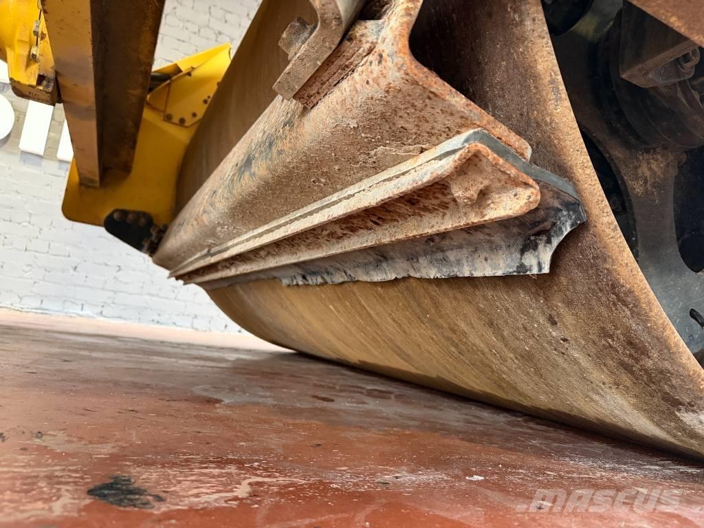 Bomag BW 211 D-4 Vienvalča grunts veltņi