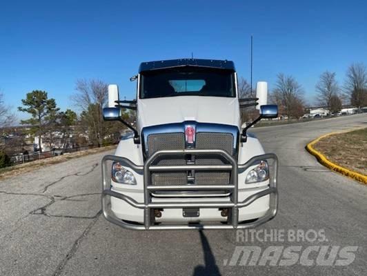 Kenworth T 680 Vilcēji