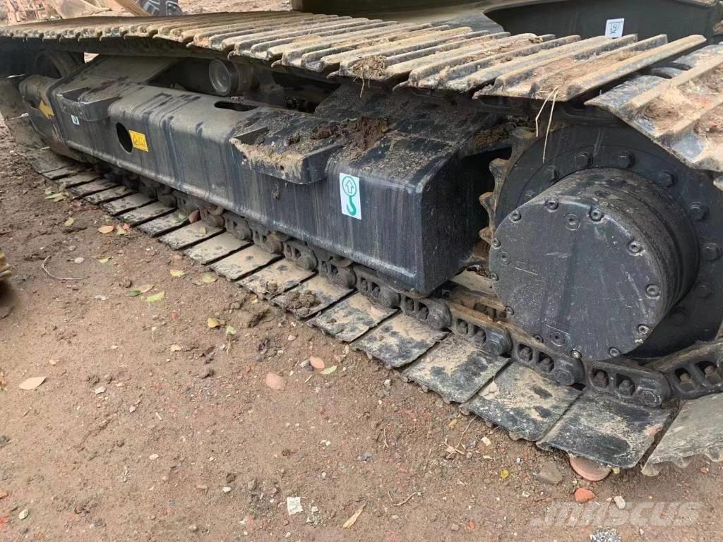 Komatsu PC 120 Kāpurķēžu ekskavatori