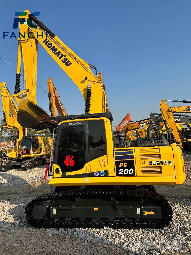 Komatsu PC 200-8 Kāpurķēžu ekskavatori