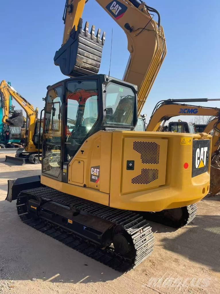CAT 307.5 Kāpurķēžu ekskavatori