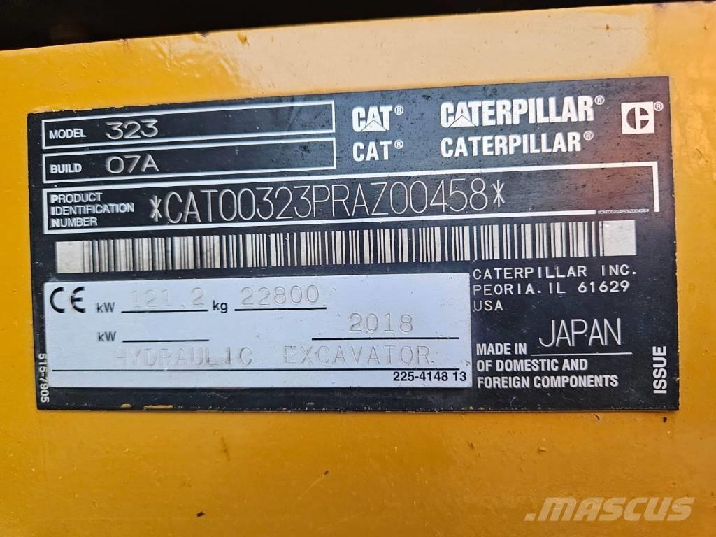 CAT 323 Kāpurķēžu ekskavatori