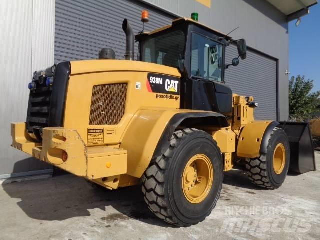 CAT 938M Iekrāvēji uz riteņiem