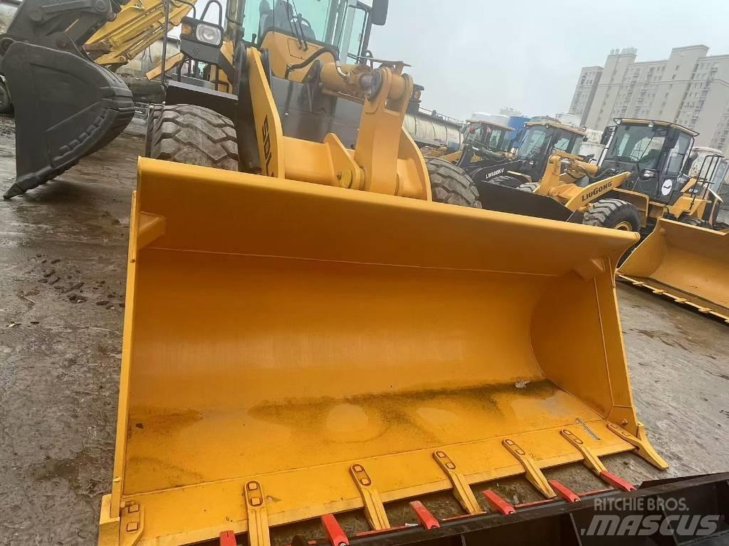 SDLG 958F Iekrāvēji uz riteņiem