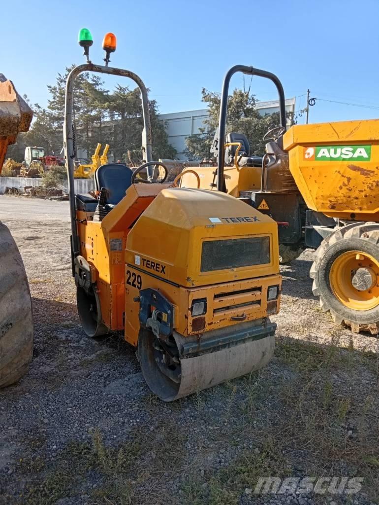 Terex TV 800 Divvalču grunts veltņi