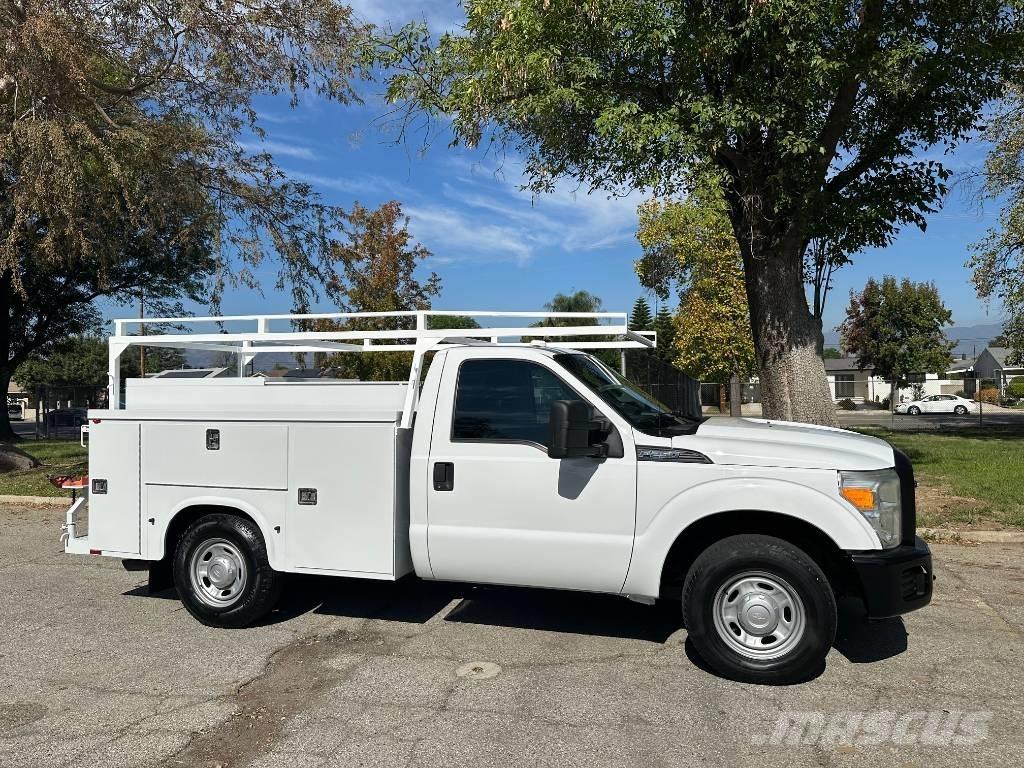 Ford F 250 SD Vieglais kravas automobilis/izkraušana no sāniem