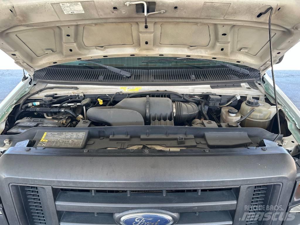 Ford E 250 Preču pārvadāšanas furgoni