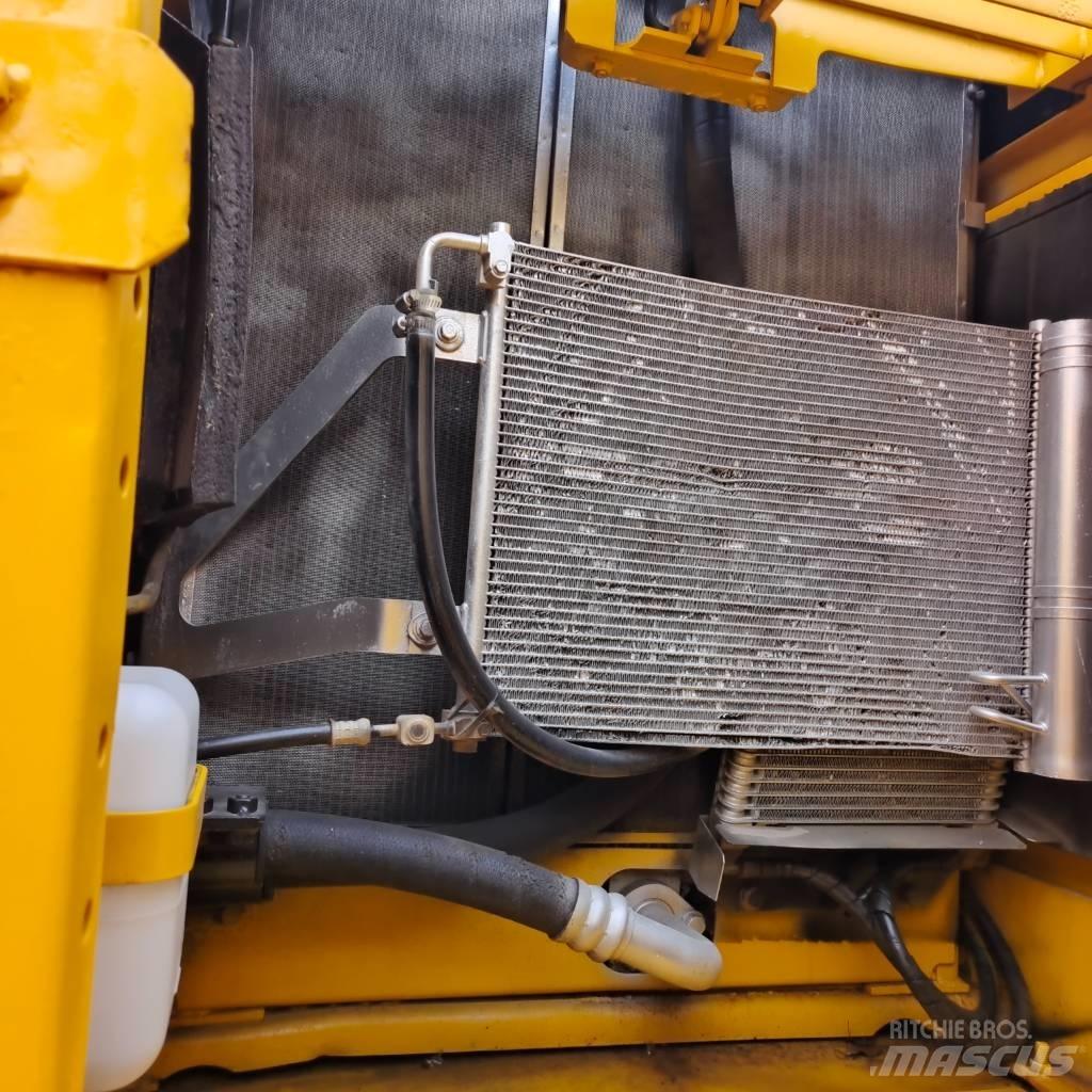 Komatsu PC 200-8 Kāpurķēžu ekskavatori