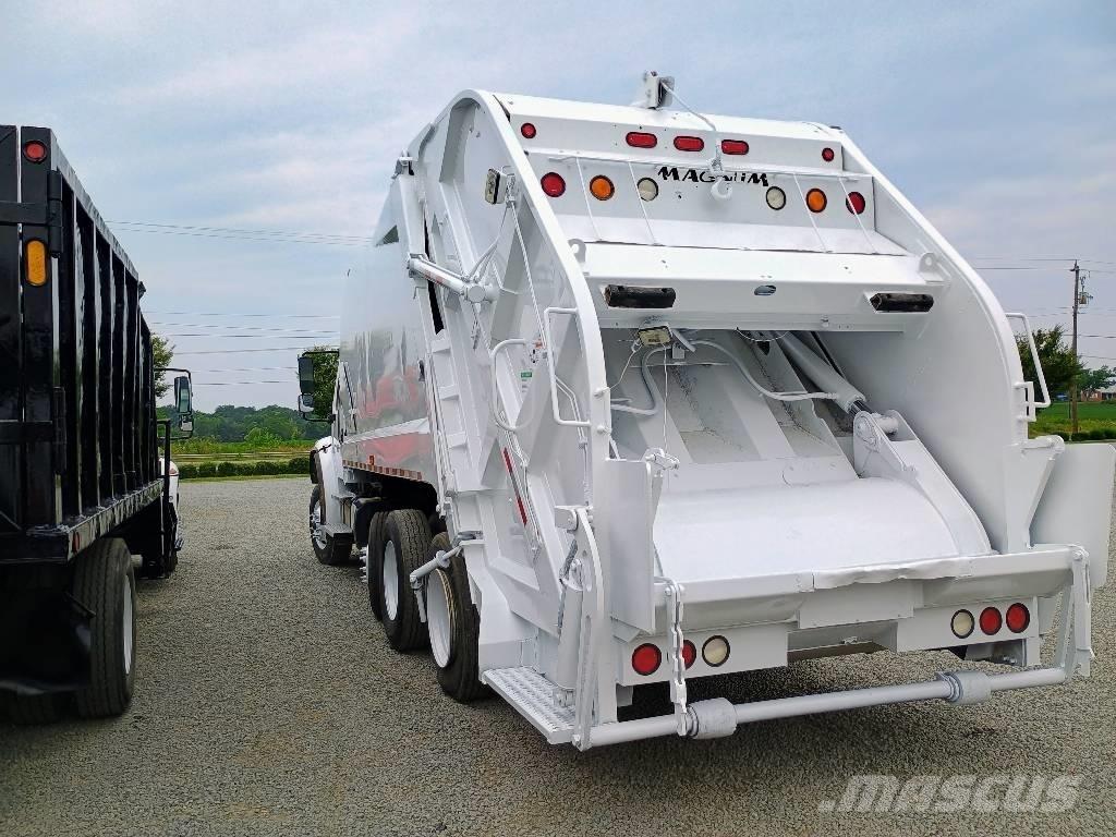 Freightliner M2 Atkritumu izvešanas transports