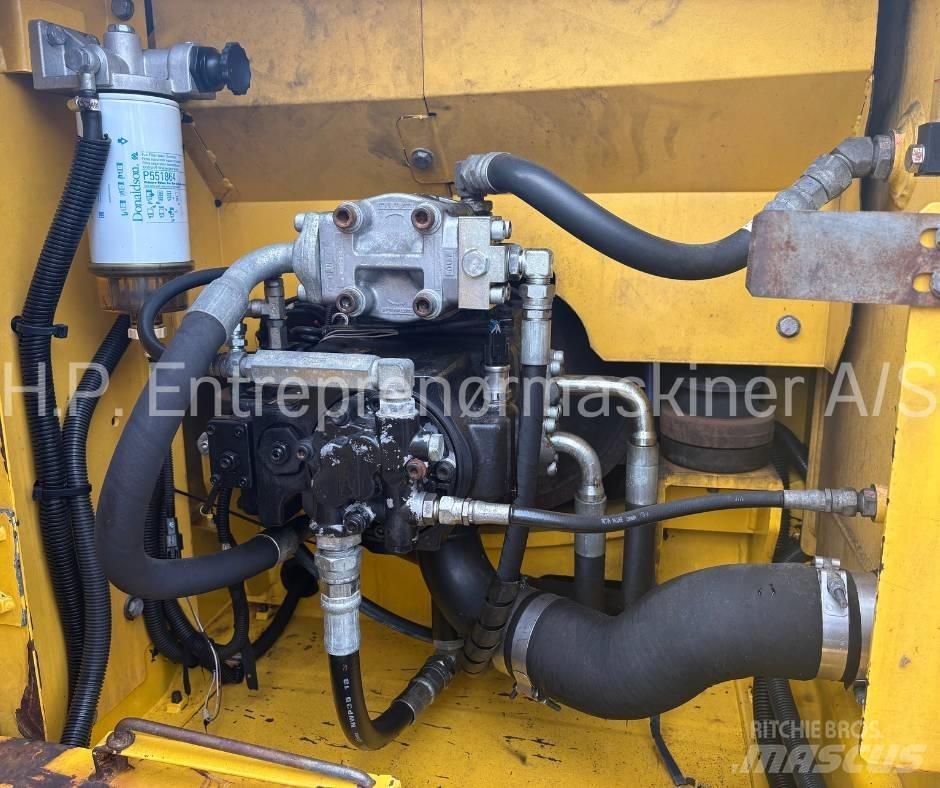 New Holland E 135 B Kāpurķēžu ekskavatori