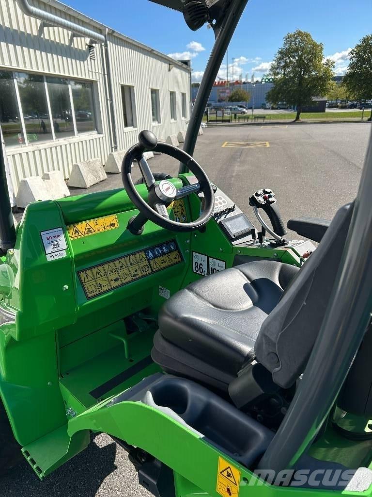 Avant 755 Lietoti riteņu kompaktiekrāvēji