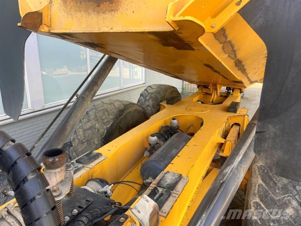 Volvo A25E Artikulētie pašizgāzēji