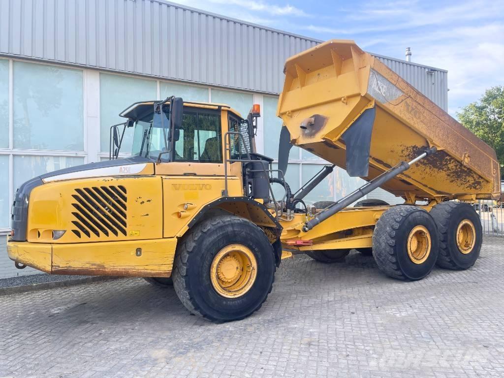 Volvo A25E Artikulētie pašizgāzēji