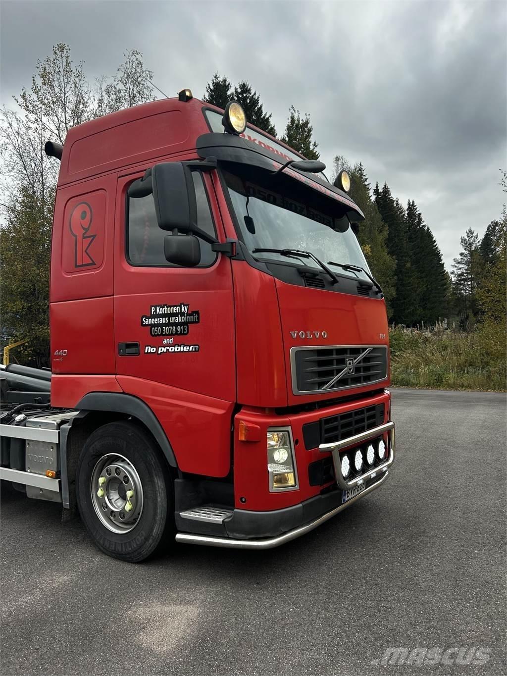 Volvo FH440 Treileri ar āķi