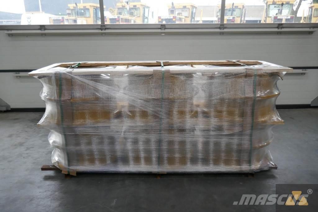 CAT 570-3854 Riepas, riteņi un diski