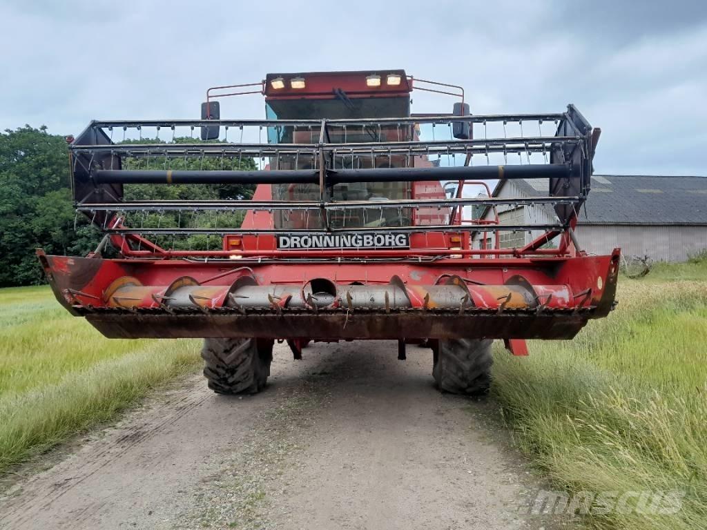 Dronningborg D 7500 Ražas novākšanas kombaini