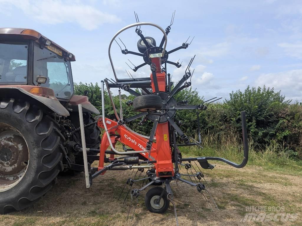 Kubota TE 6576 Siena un lopbarības novākšanas mašīnu piederumi