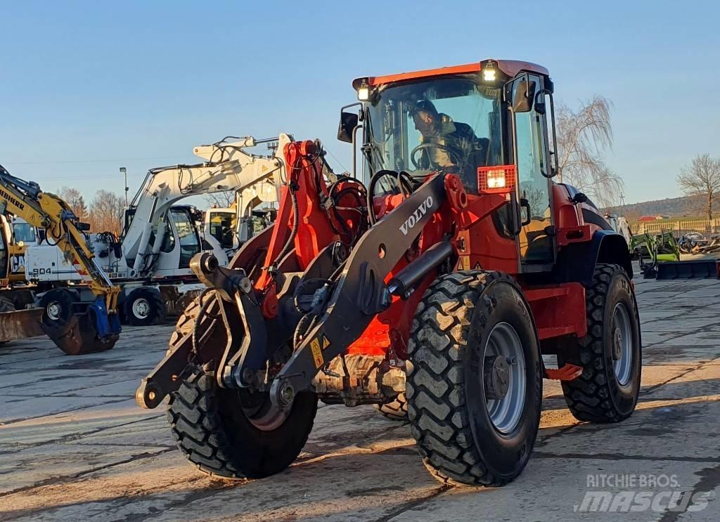Volvo L 50 F Iekrāvēji uz riteņiem