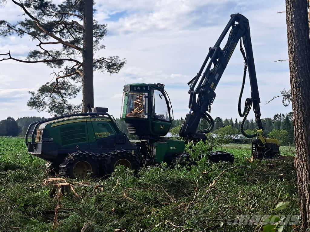 John Deere 1170G Harvesteri