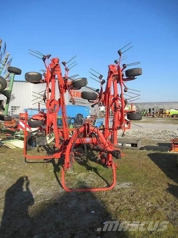 Kuhn GF8702 Grābekļi un siena ārdītāji