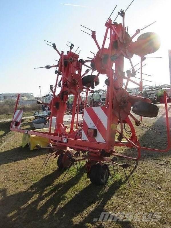 Kuhn GF8702 Grābekļi un siena ārdītāji