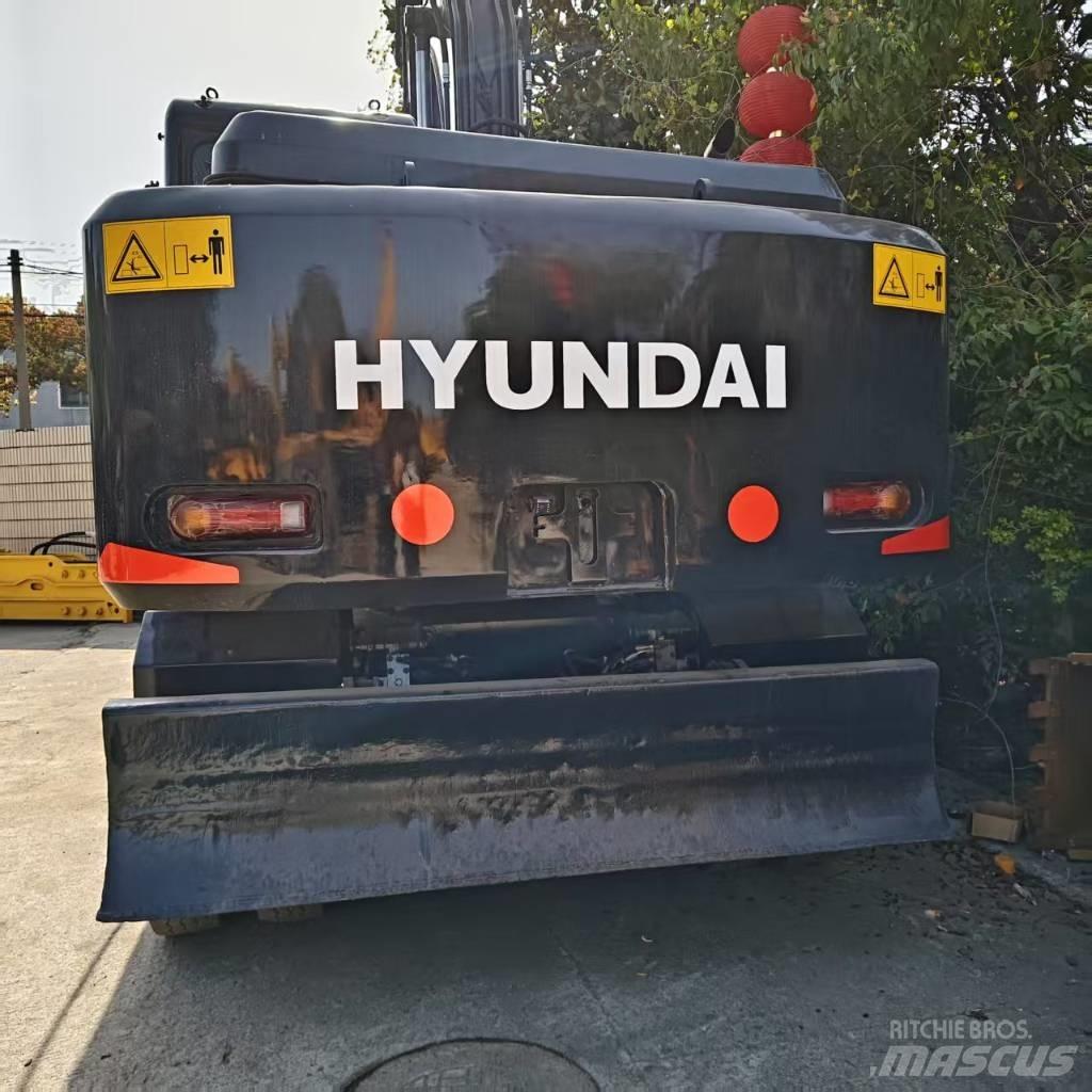 Hyundai r150w-9 Ekskavatori uz riteņiem