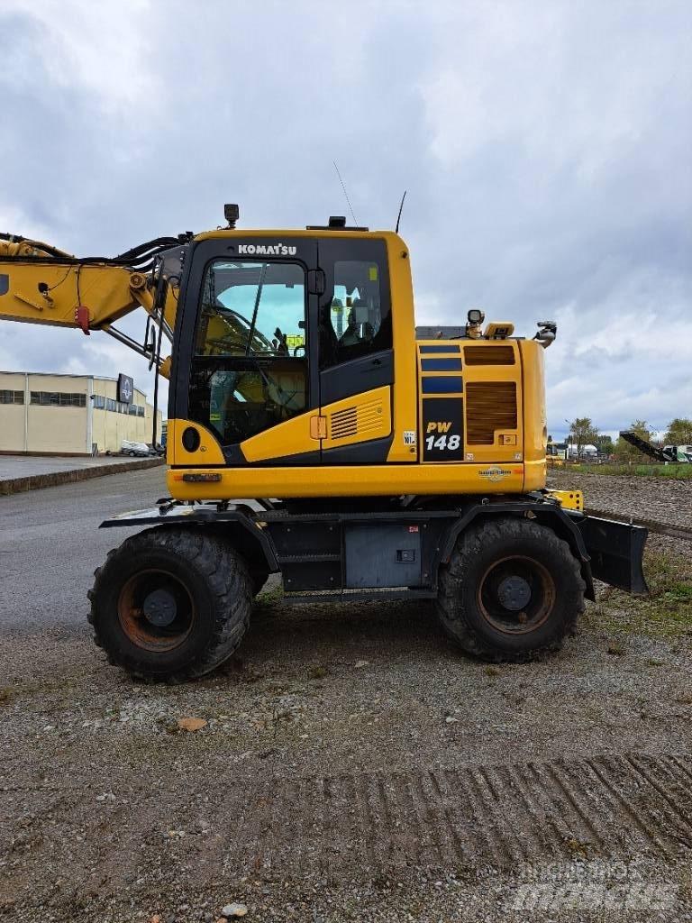 Komatsu PW148-11 Ekskavatori uz riteņiem