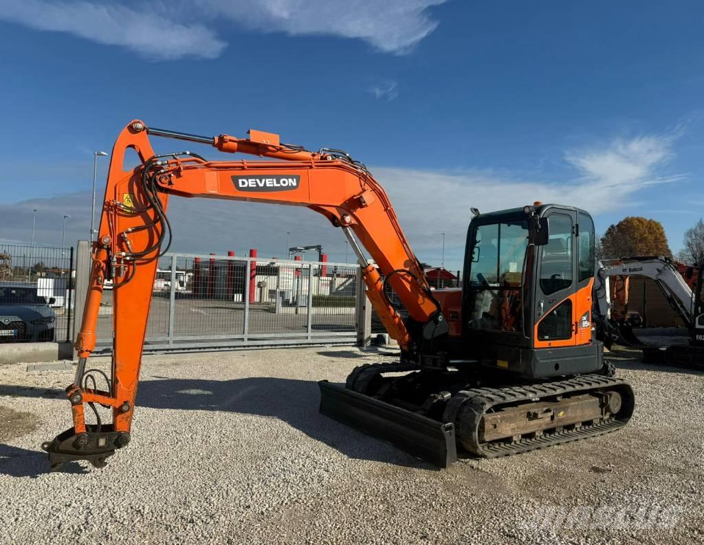 Doosan DX 85 R-3 Vidēja lieluma ekskavatori 7 t - 12 t