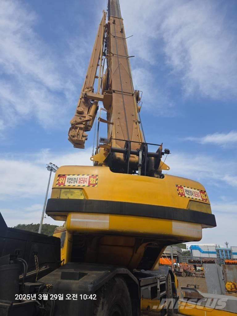 Kobelco RK 450 Celtņi nelīdzenām virsmām