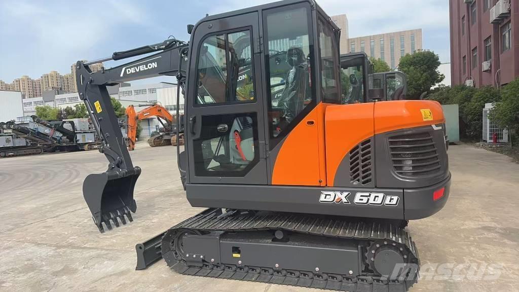Doosan DX60 Kāpurķēžu ekskavatori