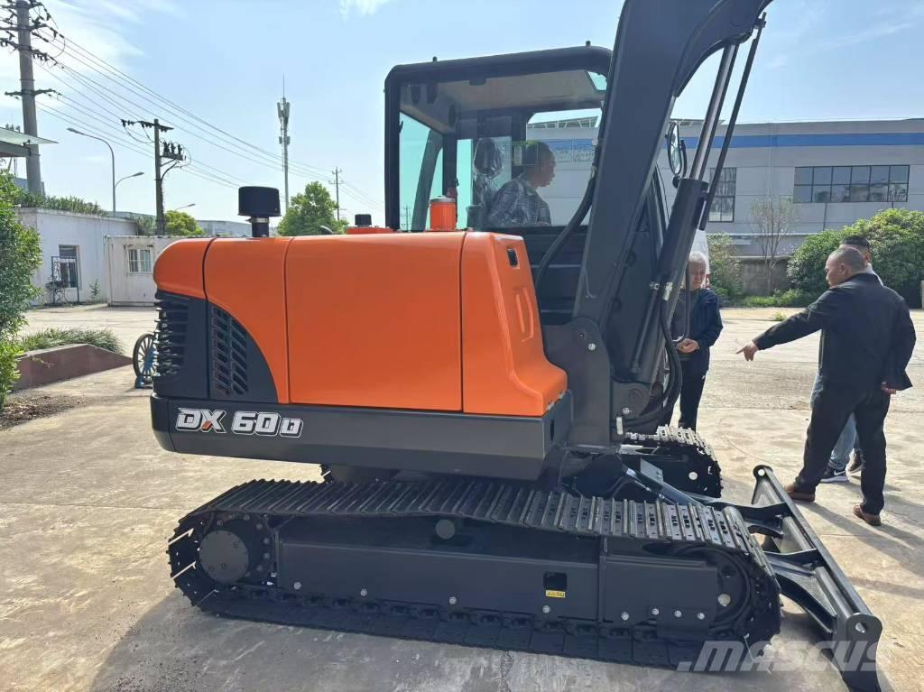 Doosan DX60 Kāpurķēžu ekskavatori