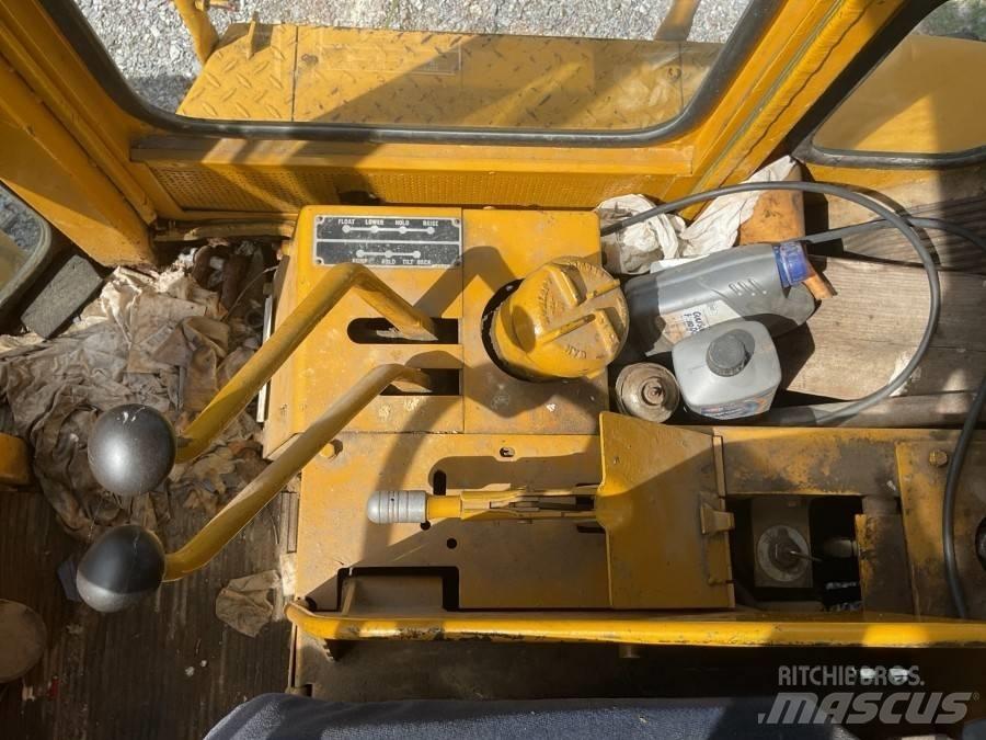 CAT 950 C Iekrāvēji uz riteņiem