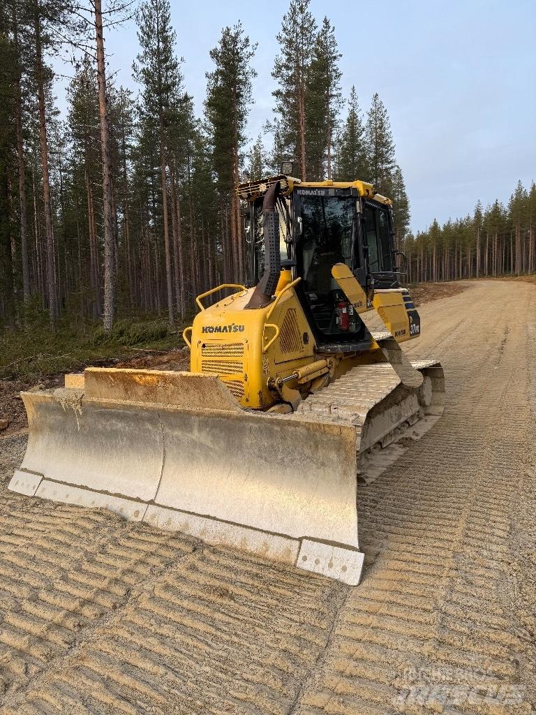 Komatsu D 37 PX-23 Kāpurķēžu buldozeri