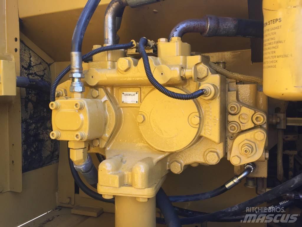 CAT 320 D Kāpurķēžu ekskavatori