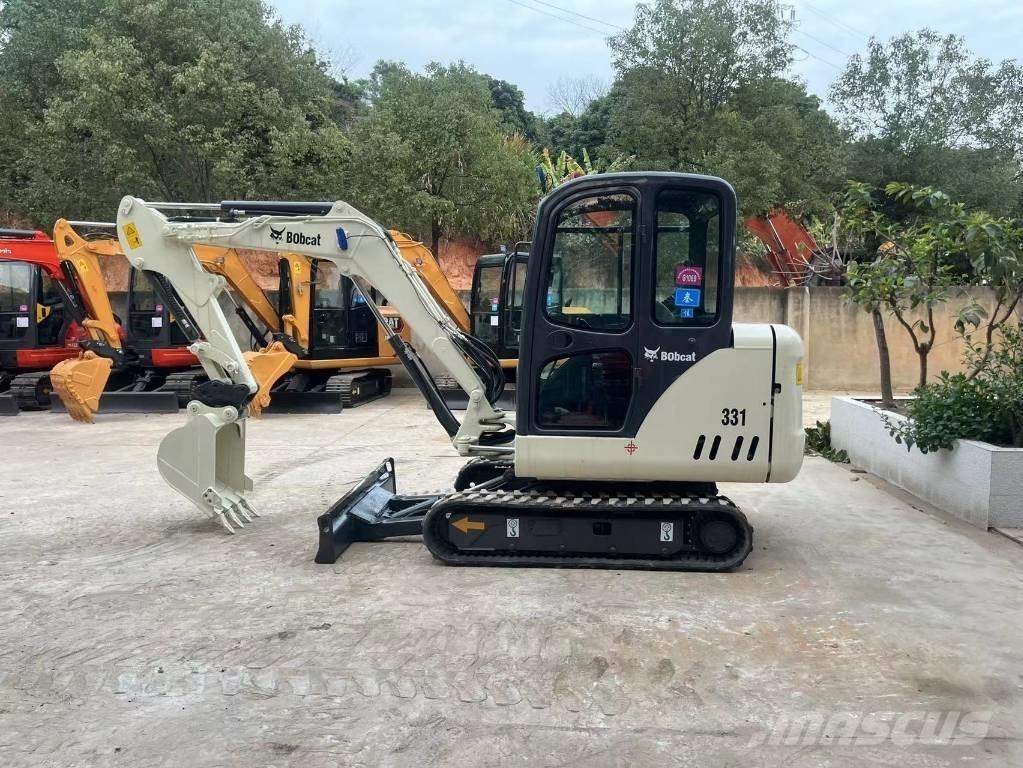 Bobcat 331 Mini ekskavatori < 7 t