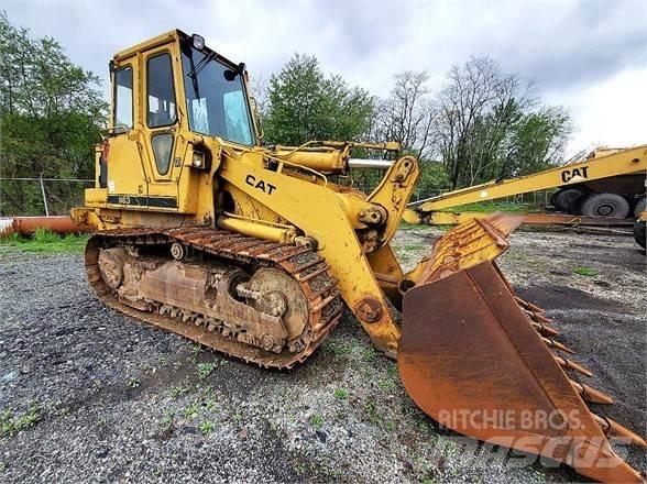 CAT 963 Kāpurķēžu iekrāvēji