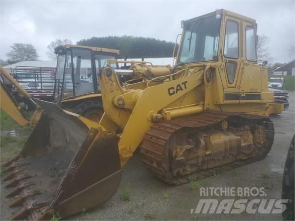 CAT 963 Kāpurķēžu iekrāvēji