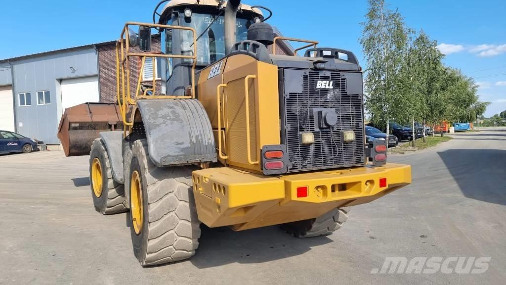 Bell L 2106 E Iekrāvēji uz riteņiem