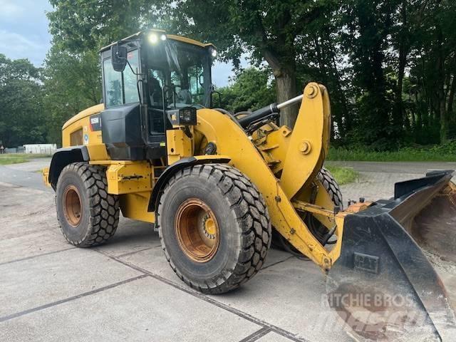 CAT 926 M Iekrāvēji uz riteņiem