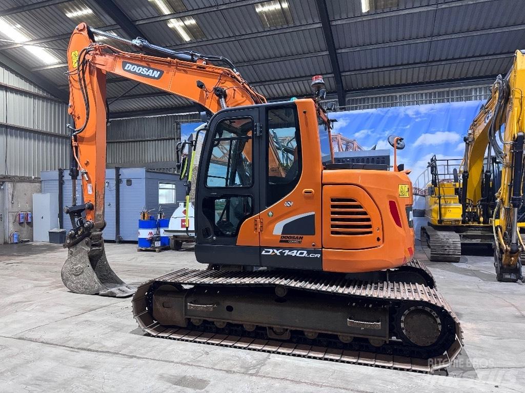 Doosan DX 140 LCR-5 Kāpurķēžu ekskavatori