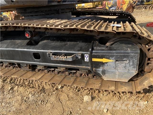 Hitachi ZX240 Kāpurķēžu ekskavatori