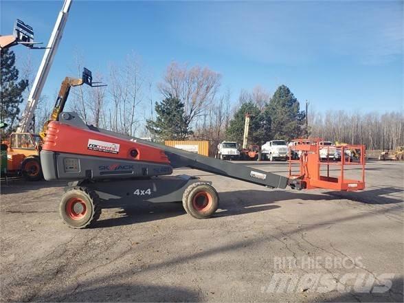 SkyJack SJ40T Teleskopiskie pacēlāji