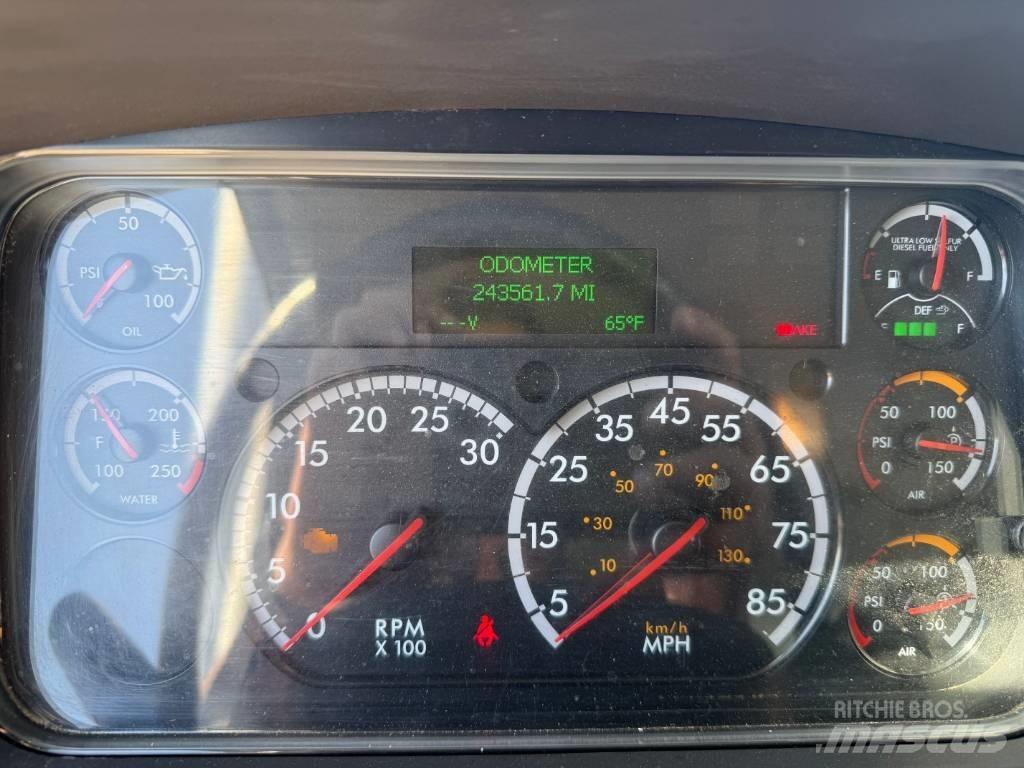 Freightliner M 106 Furgons