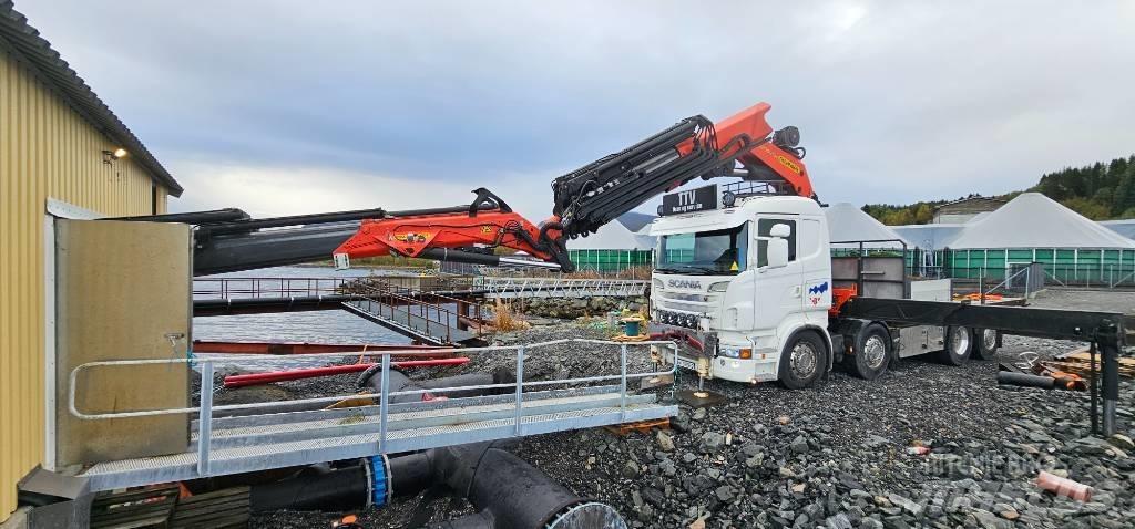 Scania 730 Smagās mašīnas ar celtni