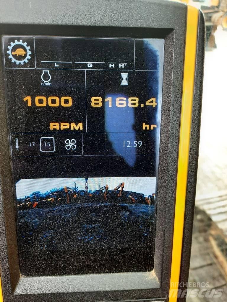 JCB JS 220 N LC Kāpurķēžu ekskavatori